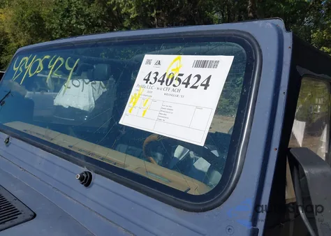 1995 Jeep Wrangler / Yj S/Rio Grande z USA, uszkodzony, nr VIN 1J4FY19P9SP303808